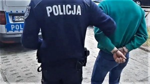 Tczew. Okradł i pobił mężczyznę w salonie gier. Grozi mu do 10 lat więzienia.