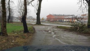 Malbork. Problemy z dziurami na ul. św. Faustyny Kowalskiej ? alarmują mieszkańcy. Wideo i zdjęcia