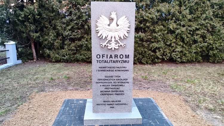 Malbork. Uroczyste odsłonięcie Pomnika Ofiar Totalitaryzmu Niemieckiego…
