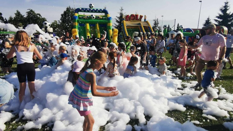 Wakacje w gminie Miłoradz – za nami Piknik Family Day w Kończewicach.