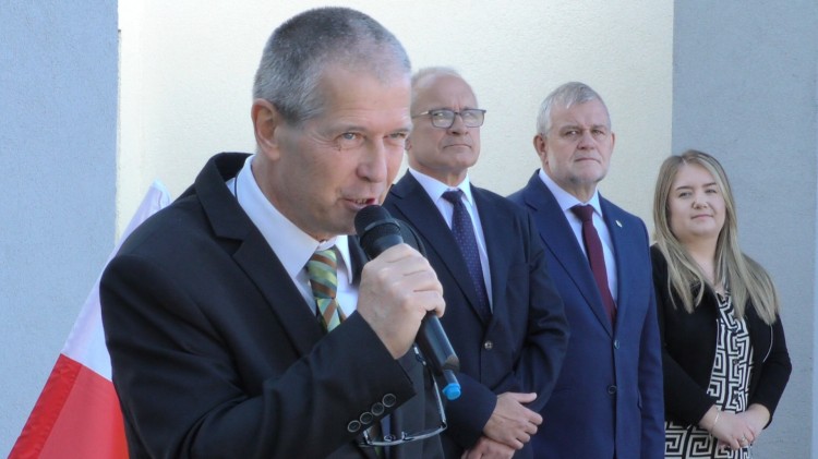 Nowa Wieś Malborska. W Szkole Podstawowej nowy rok szkolny z nowym dyrektorem.…