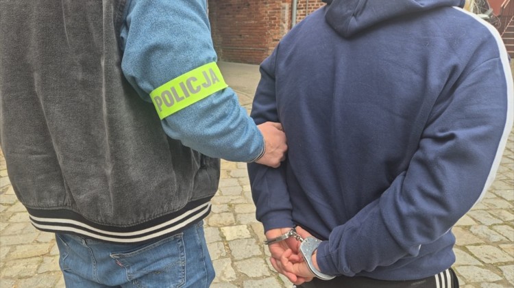 Mierzeja Wiślana. Okradali automaty z zabawkami i sklepy spożywcze –…