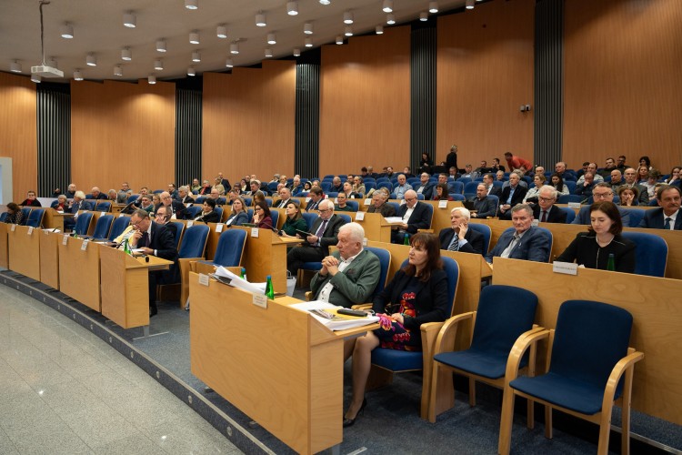 XII sesja Sejmiku Województwa Pomorskiego. Prawie dwa miliony złotych…