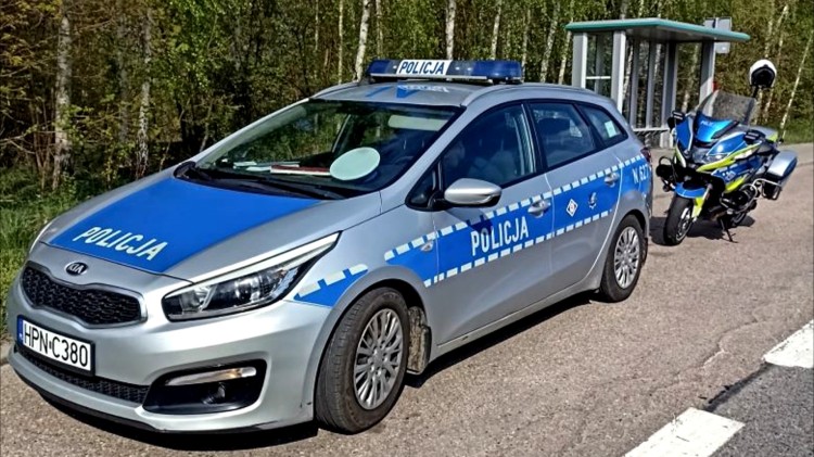 Czterech nieodpowiedzialnych kierowców podczas świąt – policja podsumowała…