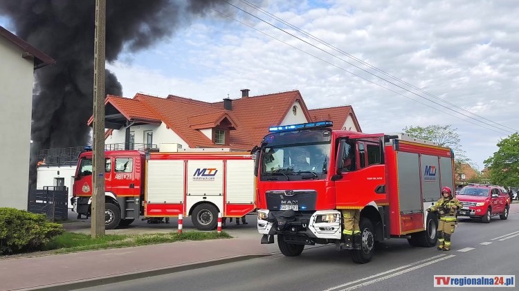 Pożar sali weselnej w Nowej Wsi Malborskiej - ewakuowano 12. osób. Zobacz…