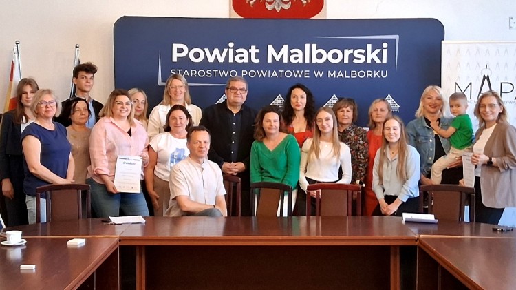 Granty z Akumulatora Społecznego rozdane – wsparcie dla lokalnych inicjatyw.