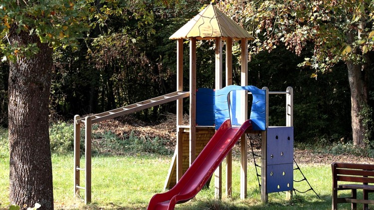 Nowy plac zabaw w Gnojewie już tego lata – wspólna inicjatywa firmy,…