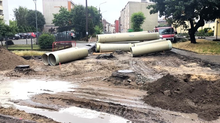 Trwa przebudowa ulicy Jagiellońskiej w Malborku. Zobacz wideo z postępu…