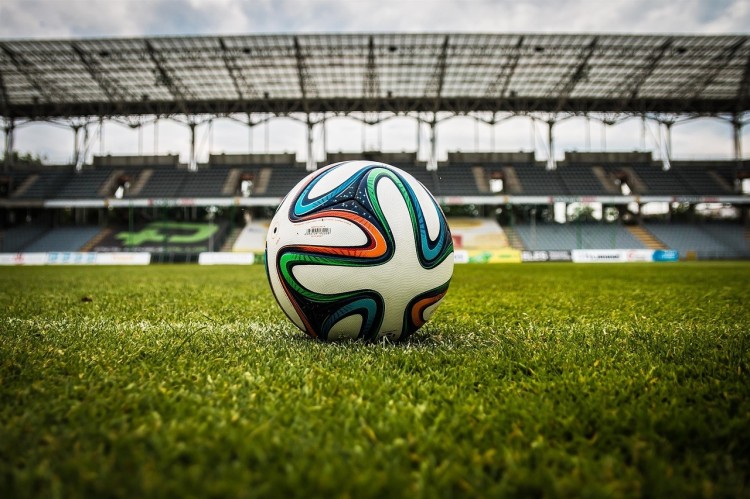 Od boiska do komputera, czyli jakie sporty są dziś najpopularniejsze…