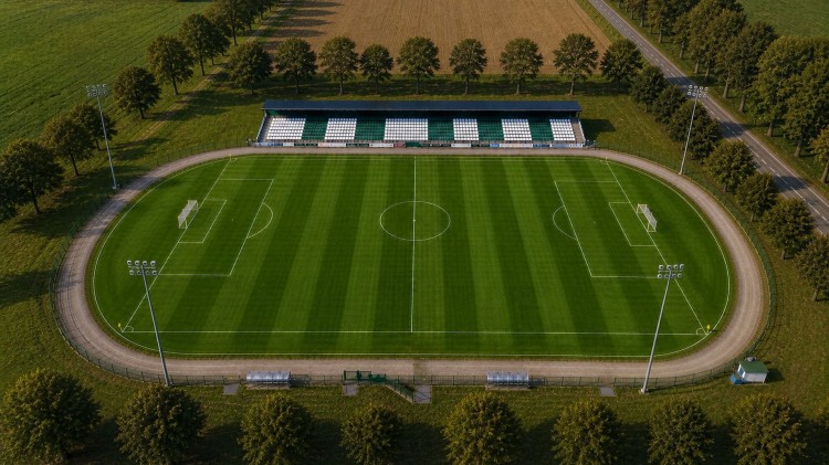 Gmina Miłoradz szykuje modernizację stadionu. Podpisano umowę na dokumentację…