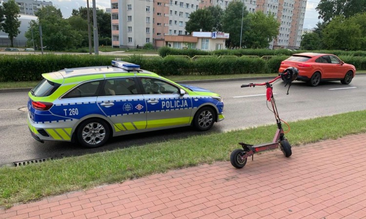 16-latek uciekał policjantom na hulajnodze elektrycznej. Jechał pod…