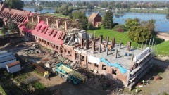 Przedzamcze Zamku Malbork: Przebudowa zabytkowych budynków gospodarczych…