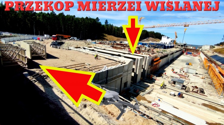 Przekop Mierzei Wiślanej. Pierwsze elementy konstrukcji wrót śluzy…