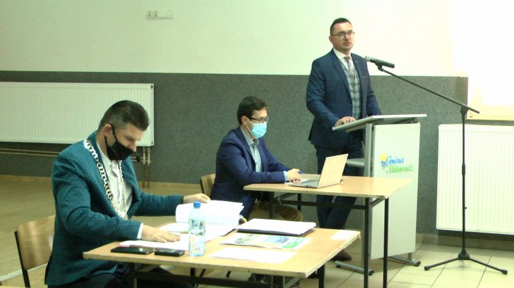 Podjęcie uchwały w sprawie rozpatrzenia skargi na działania Wójta…