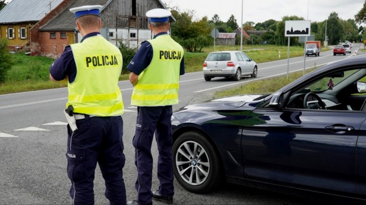 Policjanci apelują - wspólnie zadbajmy o bezpieczeństwo podczas ostatniego…