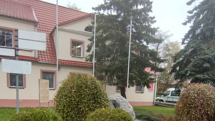 Stary Targ. Wójt z zarzutami niedopełnienia obowiązków i przekroczenia…