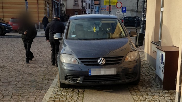 Sztum. Nieprawidłowe parkowanie najczęściej zgłaszane na Krajowej…
