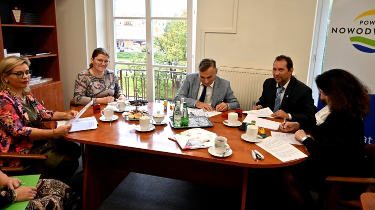 Nowy Dwór Gdański. Kolejne projekty poprawią jakość życia osób…