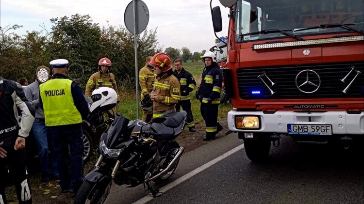 Motocyklista w szpitalu po zderzeniu z osobówką w Kończewicach –…