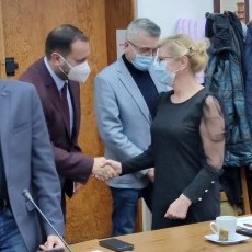 Rada Miejska w Nowym Stawie wybrała nowego przewodniczącego i jego zastępcę.…