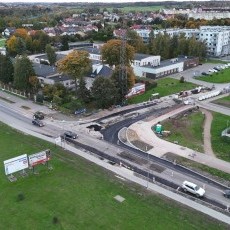 Pierwszy asfalt na przebudowie skrzyżowania DW515 i Kotarbińskiego w…